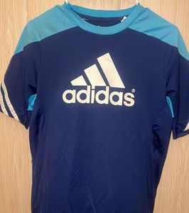 Adidas T-Shirt