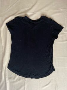 Abercrombie &amp; Fitch Navy T-Shirt 🪽