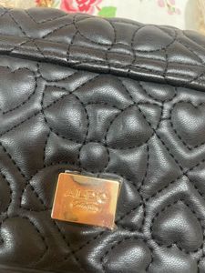 Black EXPERTISA Quilted Medium Cross Bag