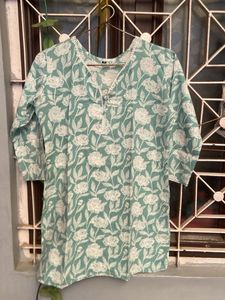 Green Floral Print Cotton Kurta length 19