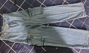 Stylish High-Waisted Denim Jeans
