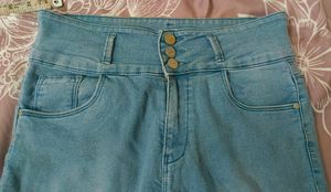 📣📣📣Light Blue Denim Jeans