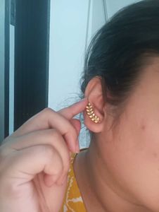 Elegant Gold Leaf Earrings