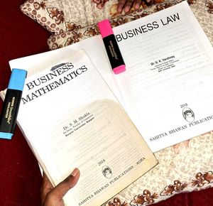 ~Business Mathematics &amp; Law Books⚖️