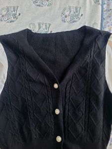 Chic Black &amp; White Cardigan Top