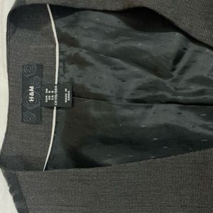 H&amp;M women’s Grey Vest