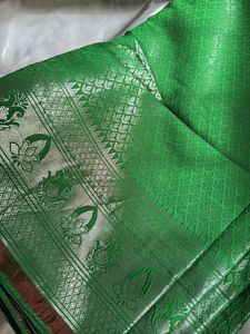 ‼️OFFER ‼️Parrot Green Saree With Stitched Blouse
