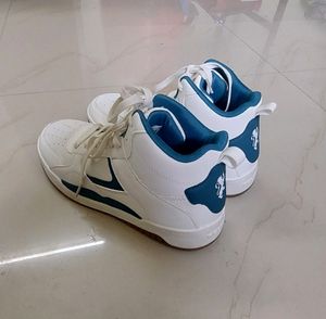 Red Tape Men Sneakers