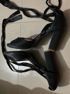 Long Ribbon Type Heels 👠