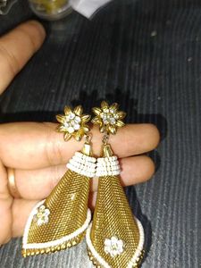 Golden Flower Dangle Earrings