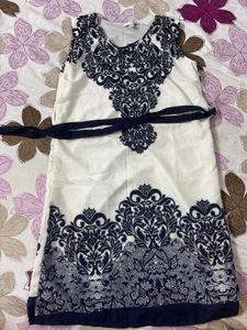 Elegant Navy & White Patterned Dress