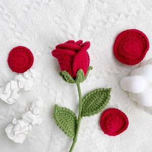 Crochet wine Roses