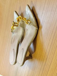 Stylish Chain Detail Mules