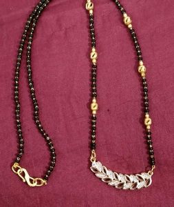 Elegant Leaf Mangalsutra