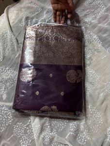 Designer Banarasi silk saree with blouse (women’s)