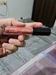 Lakme Absolute Matte Liquid Lip Color