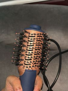 Vega Hot Air Brush for Styling
