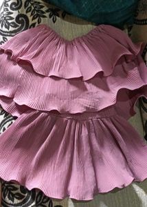 Off Shoulder Ruffle Pleated Top