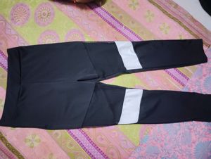 Gym Thighs Black &amp; White Panel Leggings