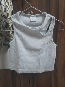Pack Of 4 Zara Crop Tops Available In 4 Colors  800 Coins Each