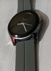 price dropTitan Watch (Institutional) Brand new G