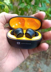 Realme TechLife T100 Wireless Earbuds