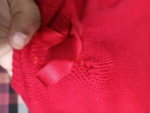 red  sweater for women (christmas)