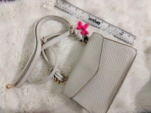 Yousta Chic Textured Crossbody Bag
