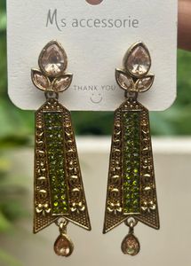 Green and Gold Earrings💫