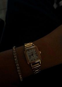 [RESTOCKED]vintage gold Watch