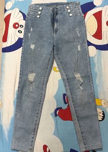 High Weist Light Wash Ripped Jeans