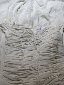 🕊️Elegant White Off-Shoulder Dress
