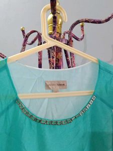 Chic Turquoise &amp; White Layered Tunic