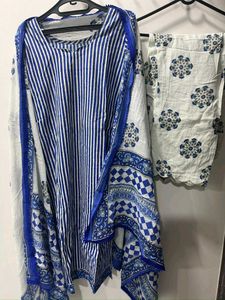 Blue & White Printed Pant Set