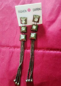 Combo 4earring and 1 Rubber