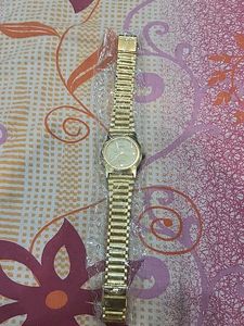 Classic Gold Tone Quartz Watch
