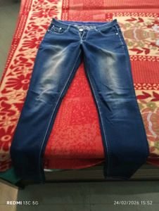 Stylish Blue Denim Jeans