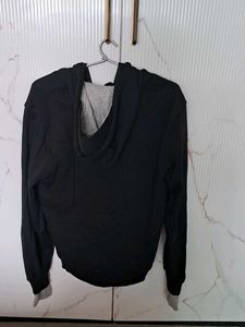 Nobero Men's Black Zip-Up Hoodie