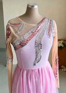 Stunning Pink Embellished Gown🩷👑👰