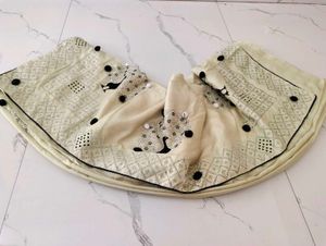 Cream Saree with Black Bird Motifs