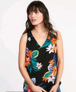 Old Navy Sleeveless Cutout-Back Tank Top