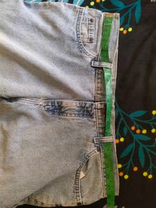 Imported Ankle Length Short Jeans