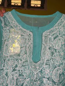 Elegant Chikankari Kurta (slight defect as shown)
