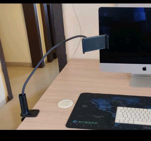 Solid Wire Mobile &amp; Tablets Holder