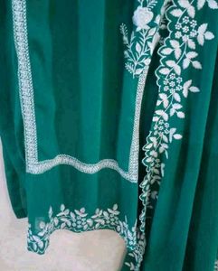 Elegant Green pakistani  Embroidered Kurta Set