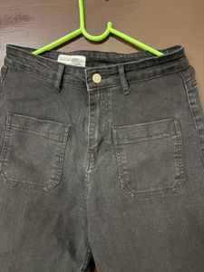 Stylish Wide-Leg Black Jeans