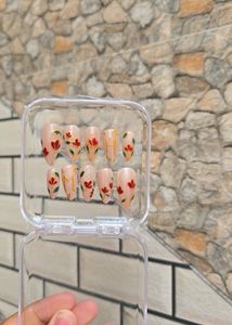 Floral Press-On Nails
