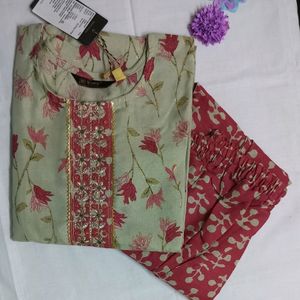 Cotton Kurti With Mid Pallazo ✨