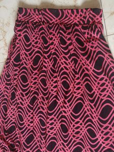 Flowy Pink &amp; Black Abstract Print Skirt
