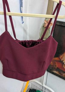 Chic Burgundy Strap Sweetheart Crop Top
